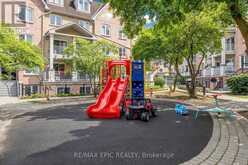 732 - 75 WELDRICK ROAD E | Richmond Hill Ontario | Slide Image Twenty-five