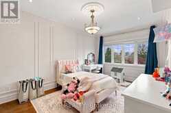412 MANHATTAN DRIVE | Markham Ontario | Slide Image Sixteen