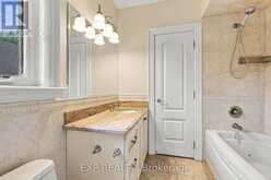 412 MANHATTAN DRIVE | Markham Ontario | Slide Image Seventeen