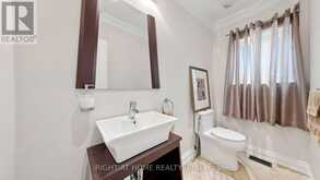 44 ROBERTSON CLOSE | Vaughan Ontario | Slide Image Nineteen