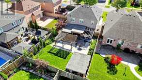 44 ROBERTSON CLOSE | Vaughan Ontario | Slide Image Forty-two