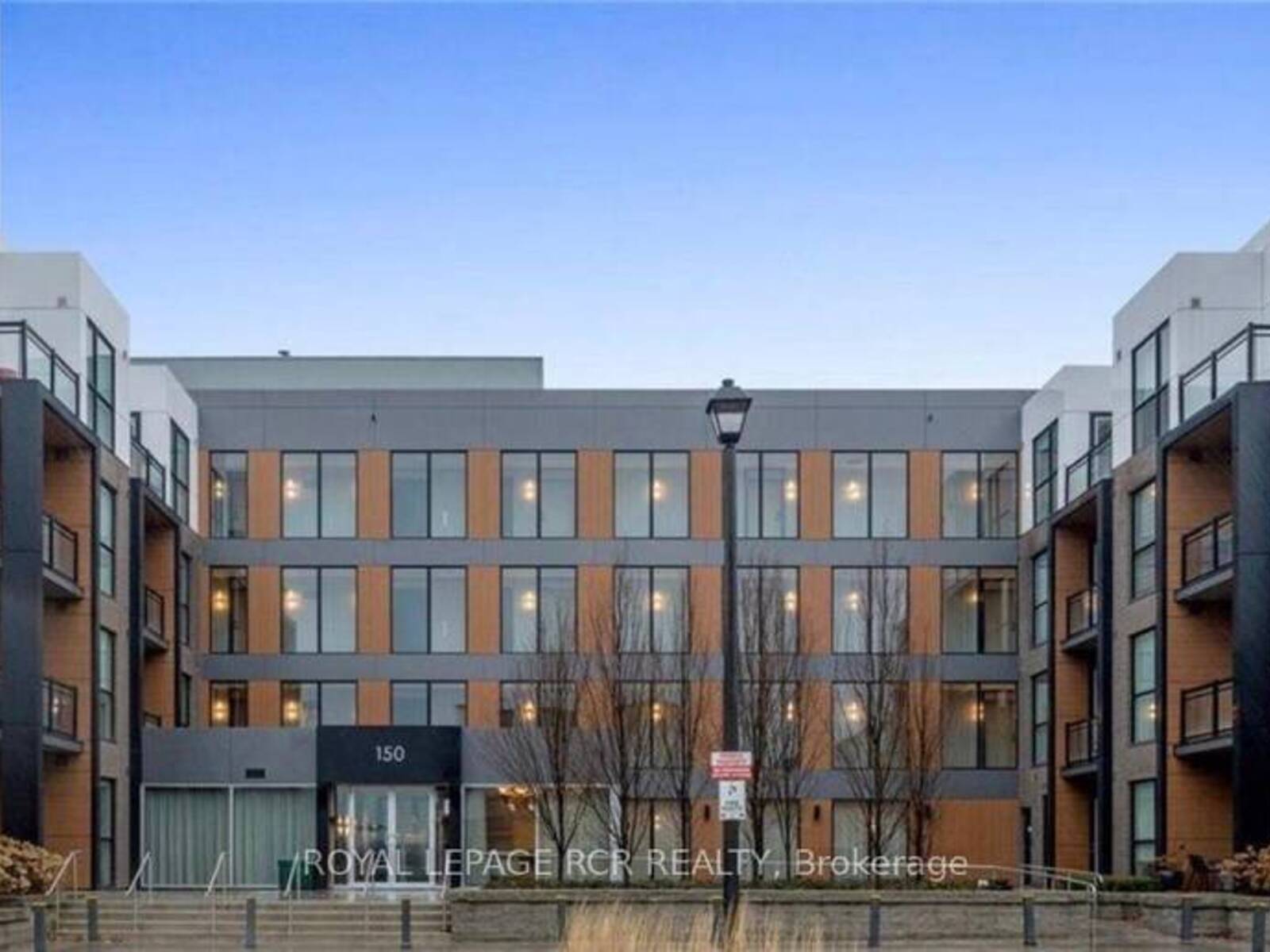 406 - 150 SABINA DRIVE, Oakville, Ontario L6H 0W3