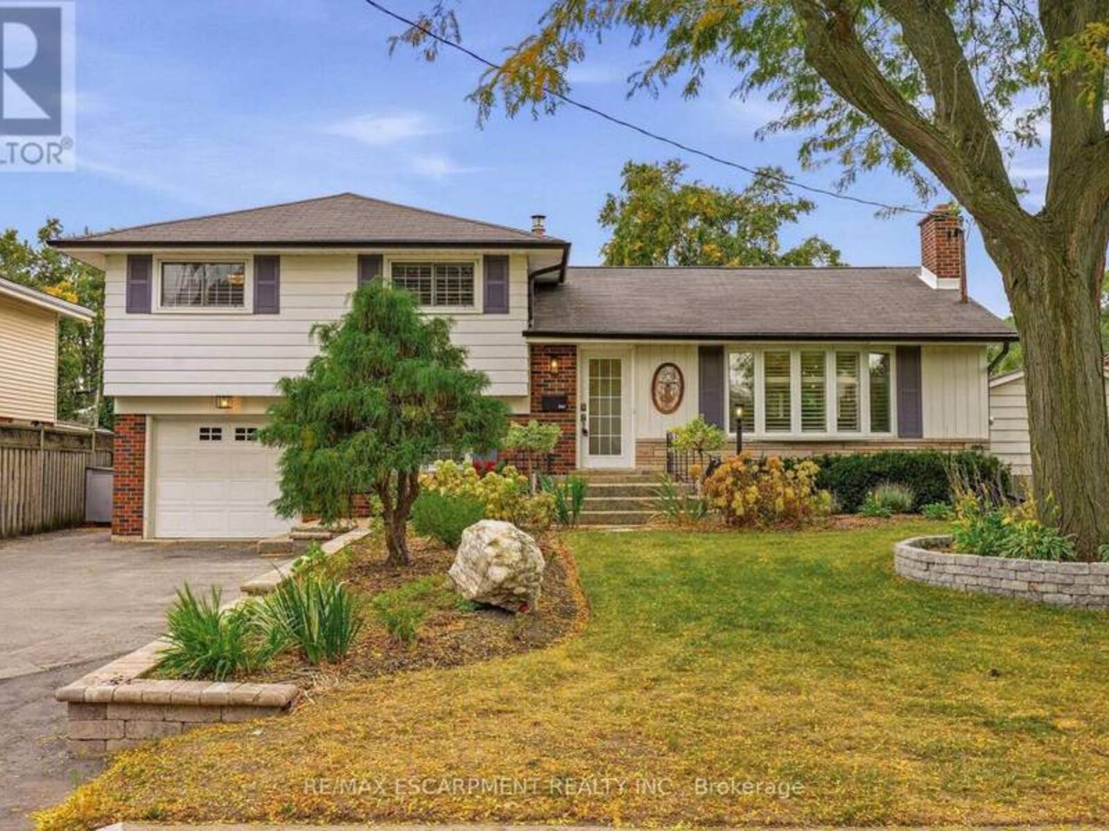 502 KAREN DRIVE, Burlington, Ontario L7R 3J1