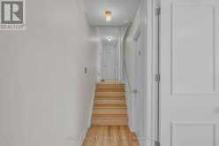 17 AVENING DRIVE | Toronto Ontario | Slide Image Seventeen