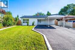 17 AVENING DRIVE | Toronto Ontario | Slide Image One