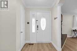 17 AVENING DRIVE | Toronto Ontario | Slide Image Three