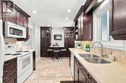 2044 CORAL CRESCENT | Burlington Ontario | Slide Image Twelve