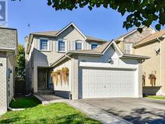 664 ERAMOSA CRESCENT Pickering Ontario, L1V 5N4