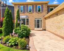 1221 FIELDSTONE CIRCLE | Pickering Ontario | Slide Image One