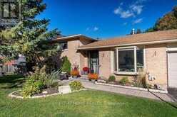 45 CENTENNIAL AVENUE | East Gwillimbury Ontario | Slide Image Two