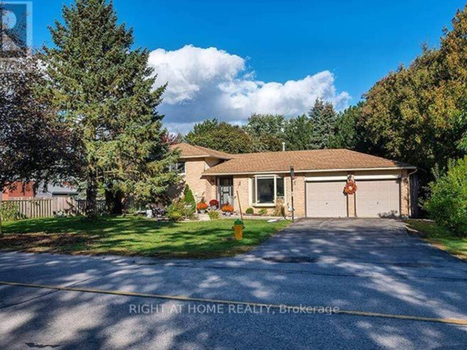 45 CENTENNIAL AVENUE, East Gwillimbury, Ontario L9N 1H1