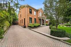 54 THEOBALDS CIRCLE | Richmond Hill Ontario | Slide Image Two