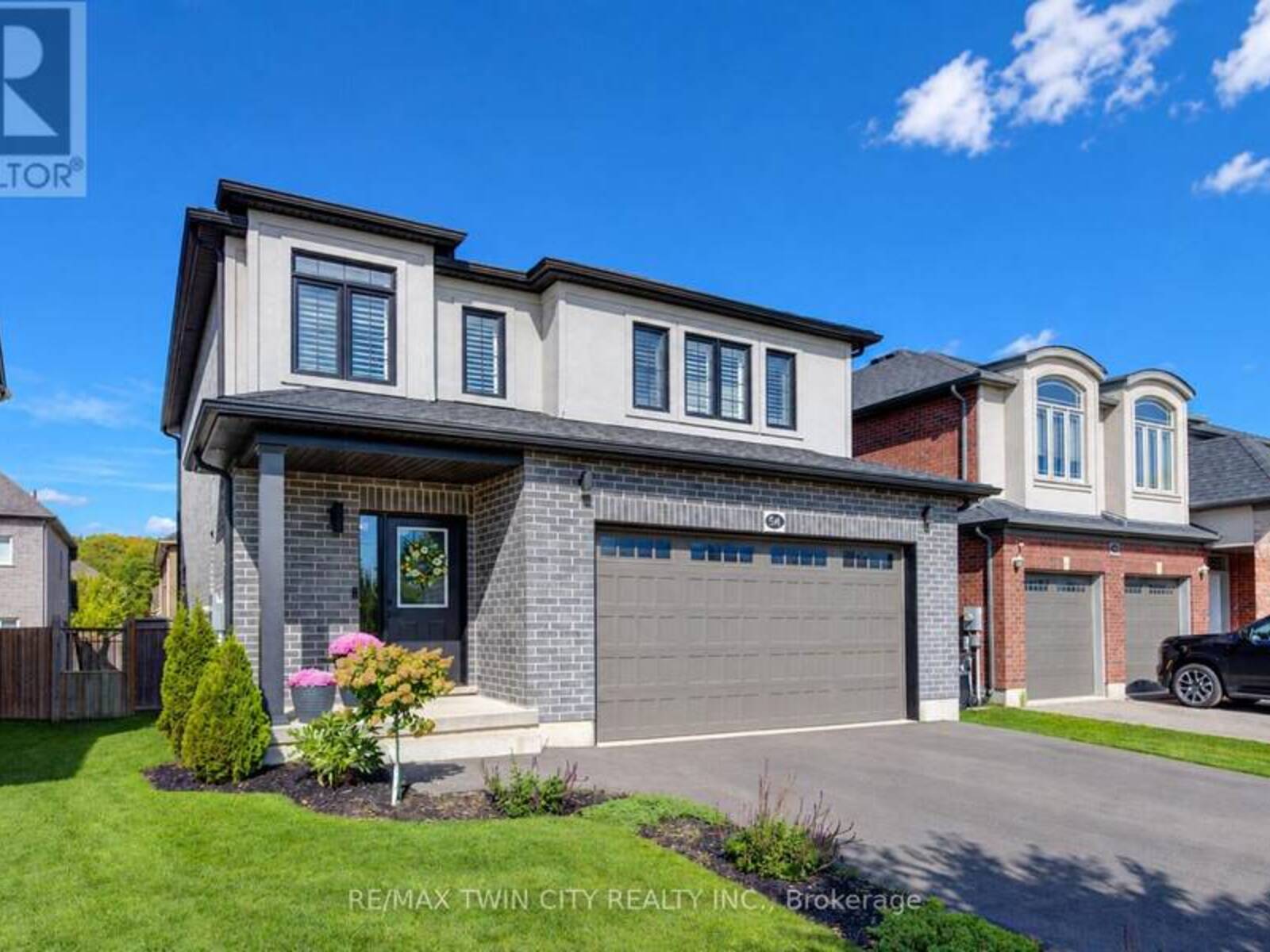 541 BRITTANIA CRESCENT, Kitchener, Ontario N2R 1Y9