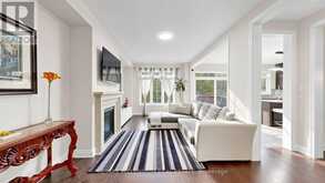 327 MACTIER DRIVE | Vaughan Ontario | Slide Image Three