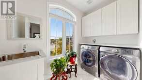 327 MACTIER DRIVE | Vaughan Ontario | Slide Image Forty-four