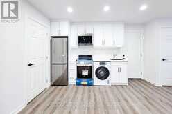 184 BEACH BOULEVARD | Hamilton Ontario | Slide Image Five