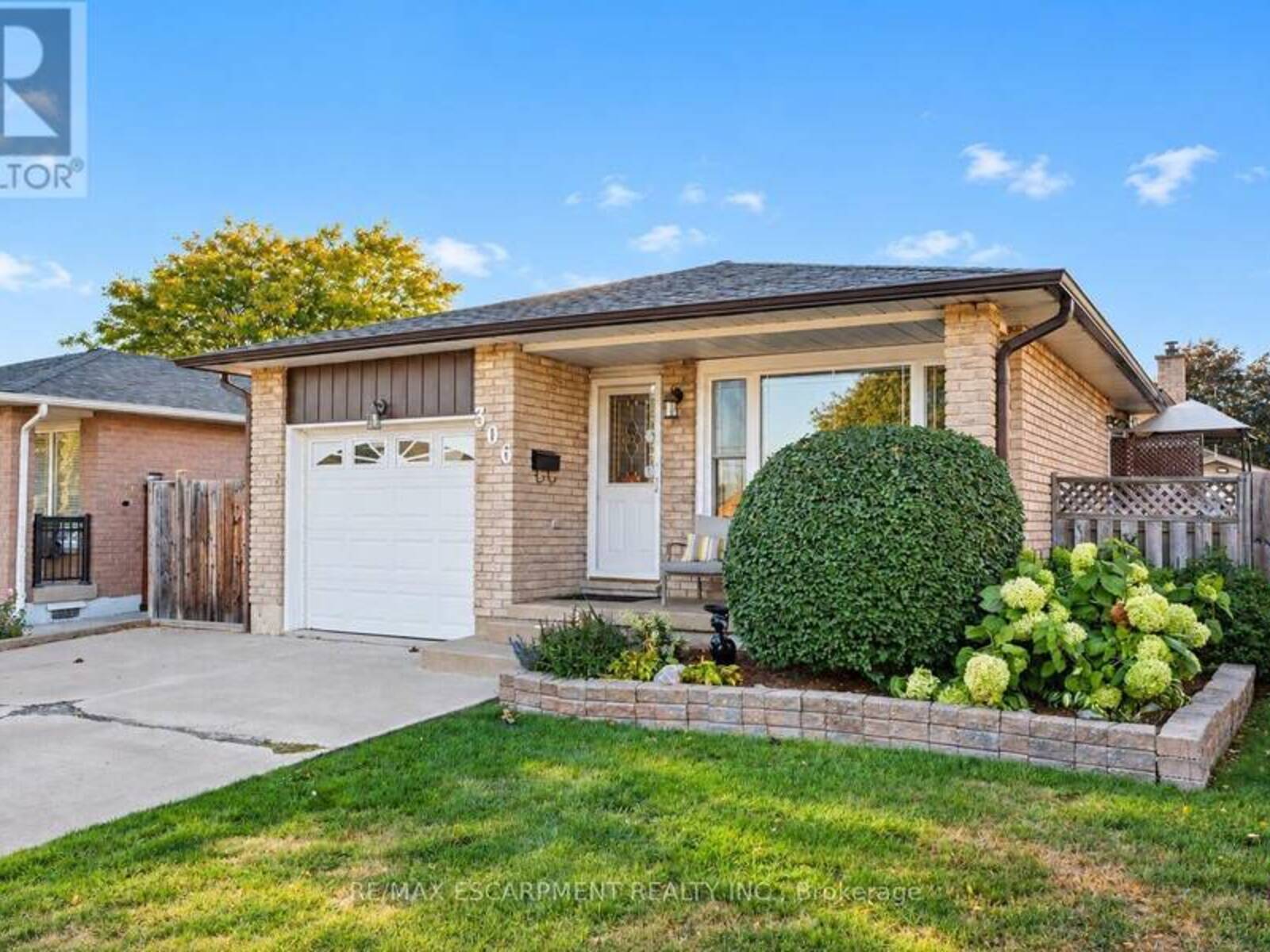 306 TEMPLEMEAD DRIVE, Hamilton, Ontario L8W 3H7