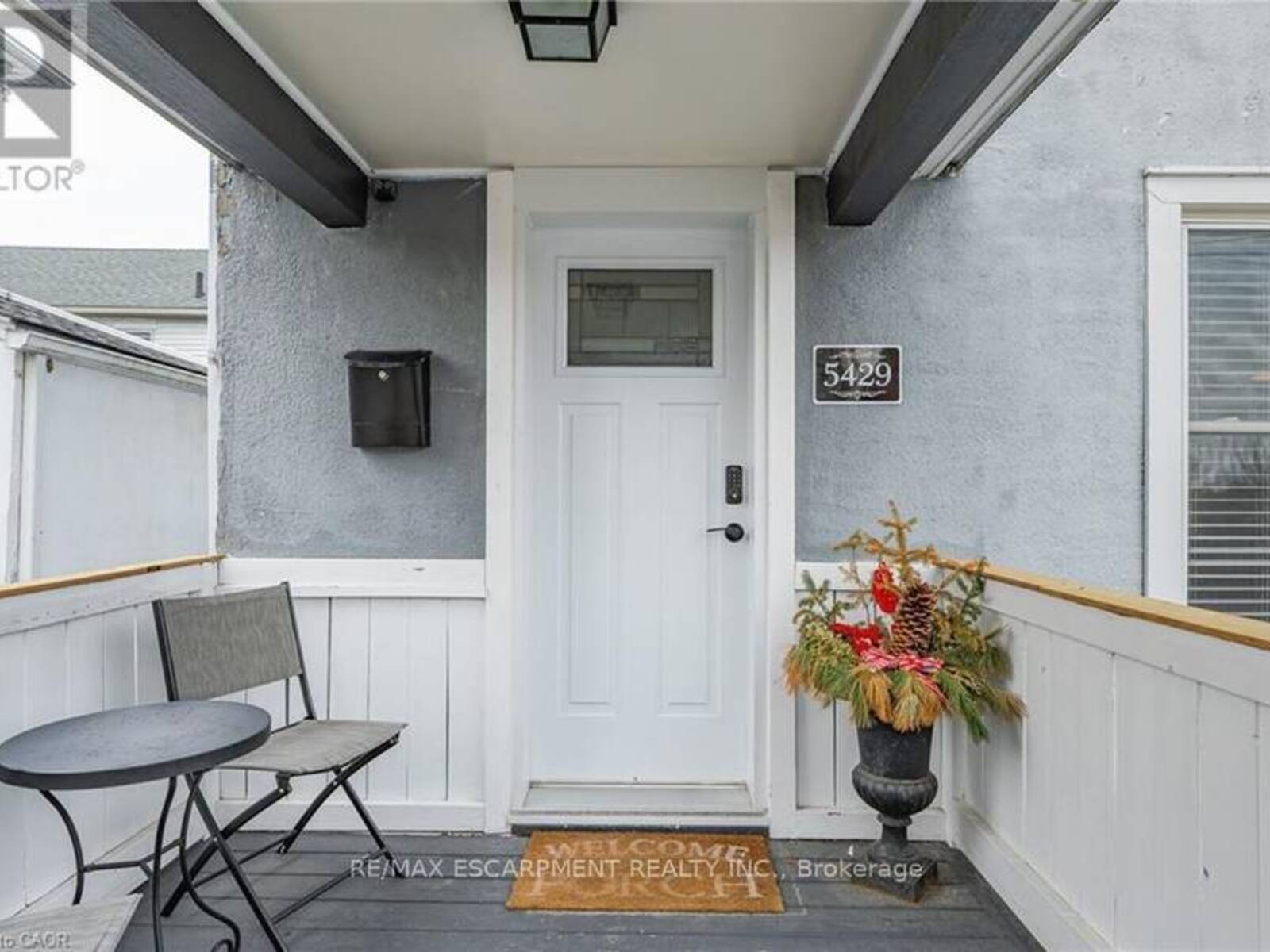 5429 SECOND AVENUE, Niagara Falls, Ontario L2G 3M1
