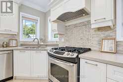 207 FARMSTEAD ROAD | Richmond Hill Ontario | Slide Image Sixteen