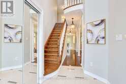 207 FARMSTEAD ROAD | Richmond Hill Ontario | Slide Image Four