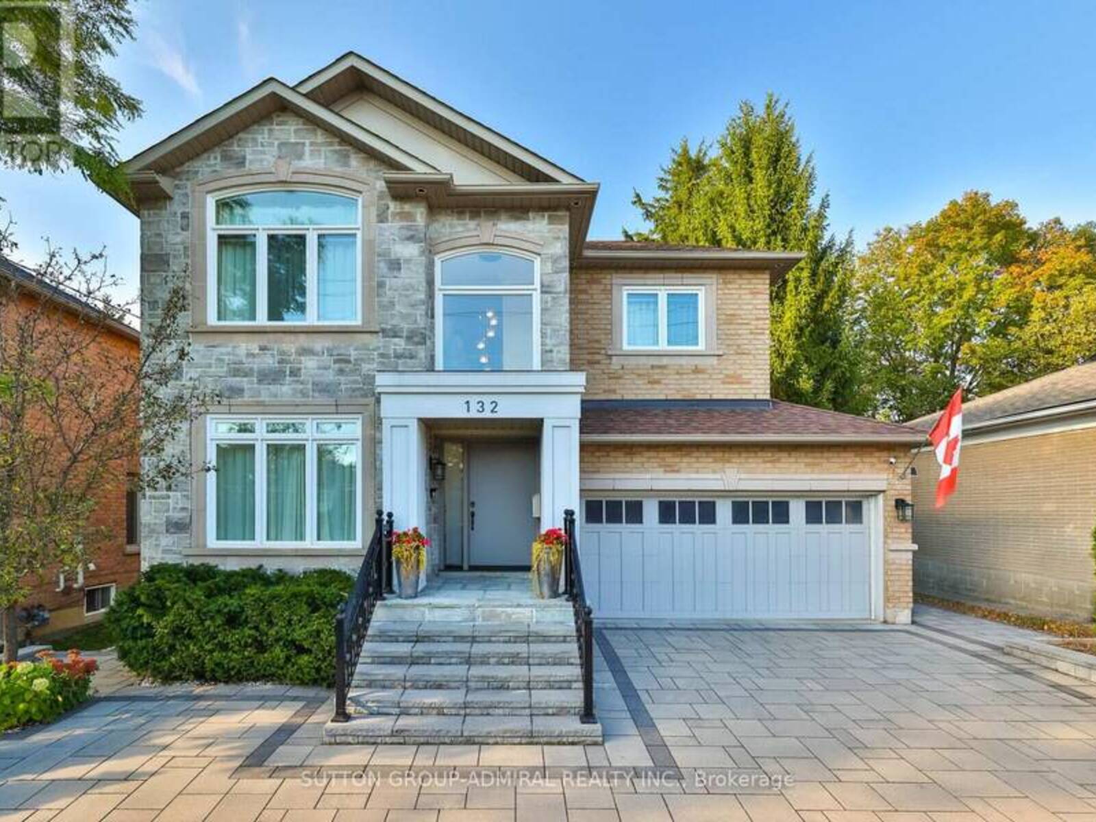 132 YORK MILLS ROAD, Toronto, Ontario M2L 1K5