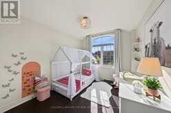 705 YARFIELD CRESCENT | Newmarket Ontario | Slide Image Nineteen