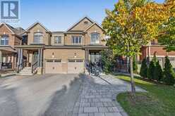 705 YARFIELD CRESCENT | Newmarket Ontario | Slide Image Two