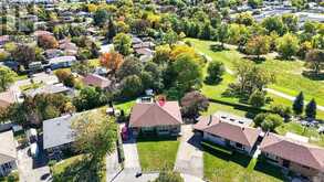 27 ALDERBURY CRESCENT | Brampton Ontario | Slide Image Three