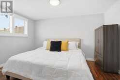 95 CHILTON DRIVE | Hamilton Ontario | Slide Image Seventeen
