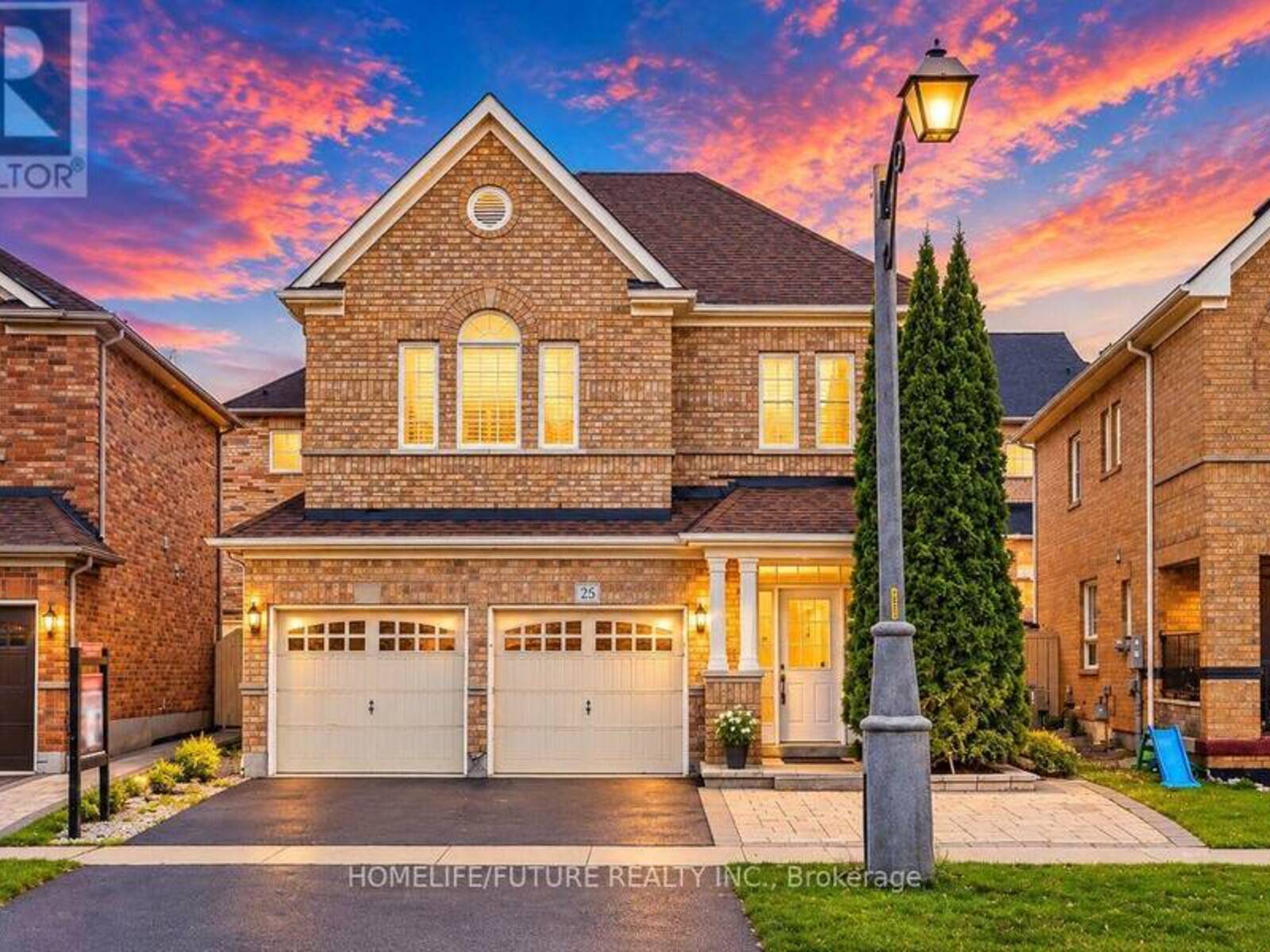 25 THACKERY DRIVE, Ajax, Ontario L1T 0G5