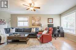 4 BLUEGRASS DRIVE | Barrie Ontario | Slide Image Thirteen