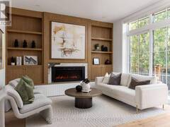 174 CEDRIC AVENUE Toronto Ontario, M6C 3X8