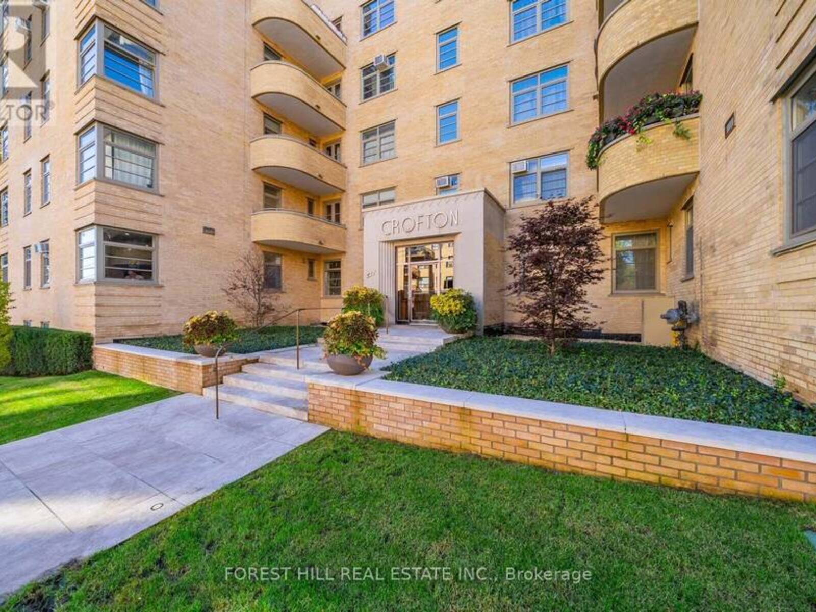 301 - 717 EGLINTON AVENUE W, Toronto, Ontario M5N 1C9