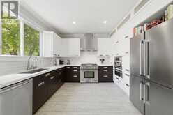 2345 JOSHUA DRIVE | Burlington Ontario | Slide Image Thirteen
