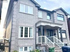 94A MULOCK AVENUE Toronto Ontario, M6N 3C6