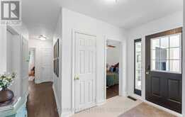 7 WATERCLIFFE ROAD | Toronto Ontario | Slide Image Four