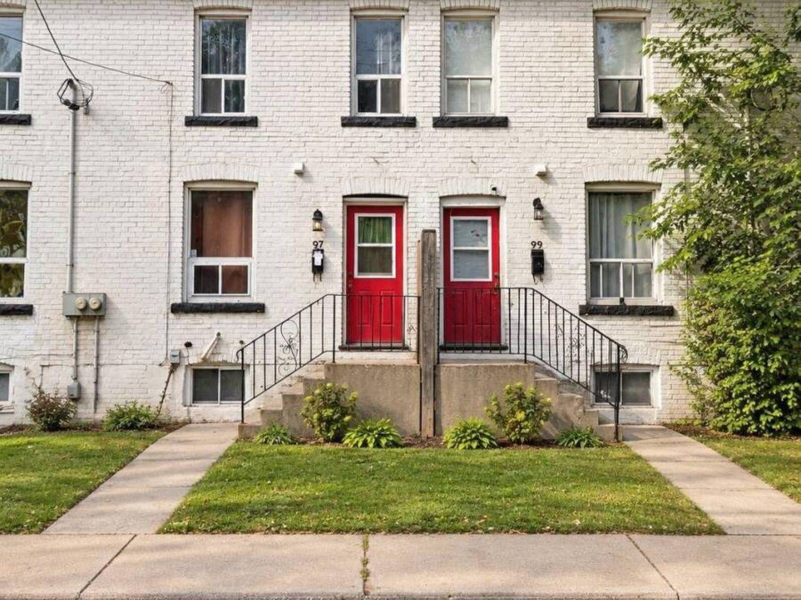 99 CHEEVER STREET, Hamilton, Ontario L8L 5R8