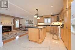 1052 GREENHILL AVENUE | Hamilton Ontario | Slide Image Ten