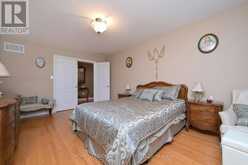 1052 GREENHILL AVENUE | Hamilton Ontario | Slide Image Twenty