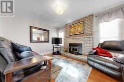 43 BERWICK CRESCENT | Richmond Hill Ontario | Slide Image Ten