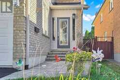 43 BERWICK CRESCENT | Richmond Hill Ontario | Slide Image Two