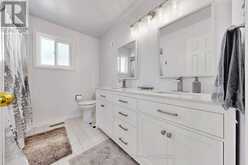 43 BERWICK CRESCENT | Richmond Hill Ontario | Slide Image Thirty-one