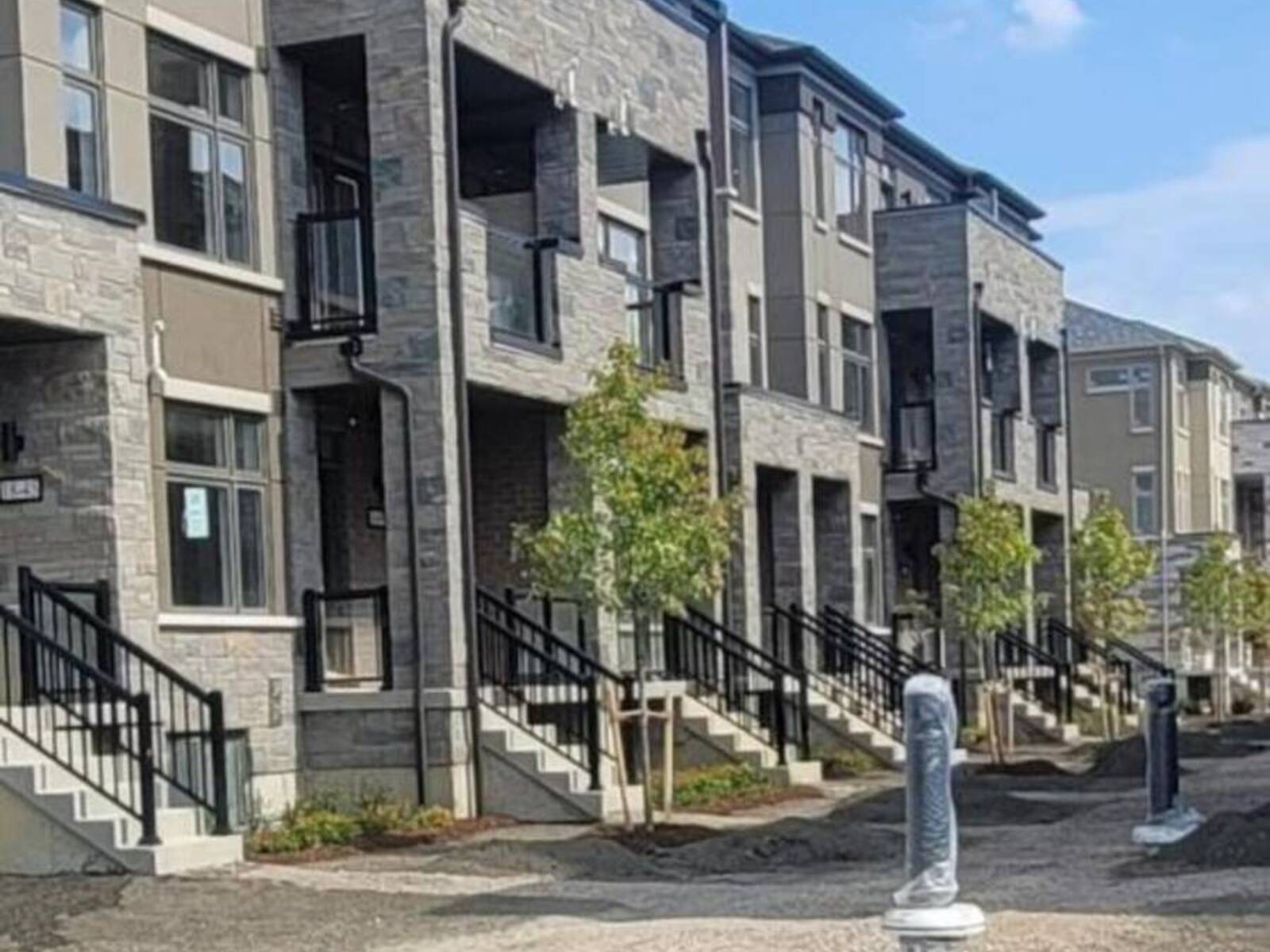 21 - 45 FIELDRIDGE CRESCENT, Brampton, Ontario L6R 0A7