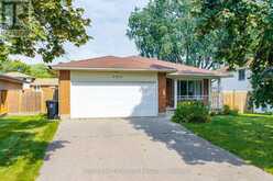 598 BLACK OAK CRESCENT | Waterloo Ontario | Slide Image One