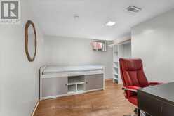 37 RADFORD STREET | Hamilton Ontario | Slide Image Thirty
