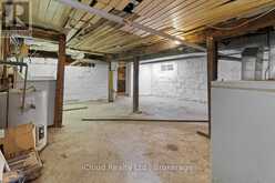 29 BIGGAR AVENUE | Hamilton Ontario | Slide Image Fifteen