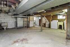 29 BIGGAR AVENUE | Hamilton Ontario | Slide Image Sixteen