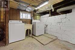 29 BIGGAR AVENUE | Hamilton Ontario | Slide Image Seventeen