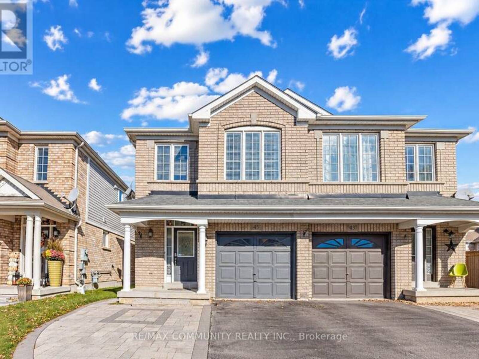 45 TOZER CRESCENT, Ajax, Ontario L1T 5A1