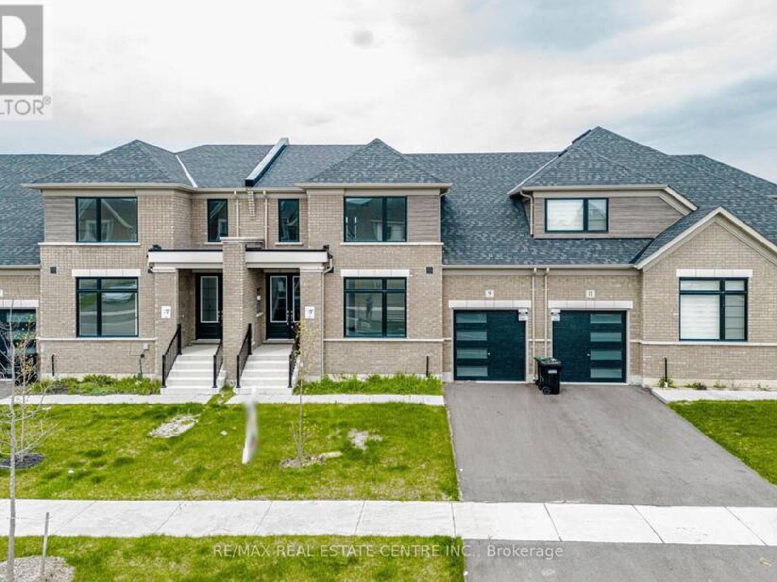 9 MAYAPPLE STREET, New Tecumseth, Ontario L0G 1W0